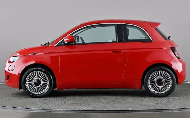 Używany Fiat 500e Red 86 kW (118 KM) 2026 Hatchback