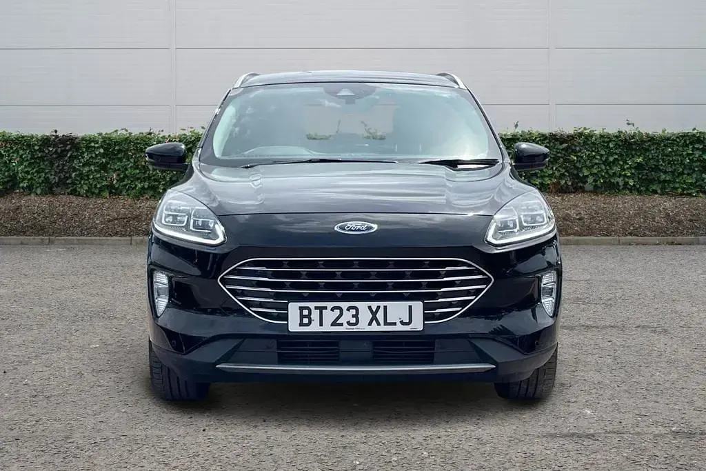 Used Ford Kuga Titanium 150 HP (110 kW) 2023 Black SUV