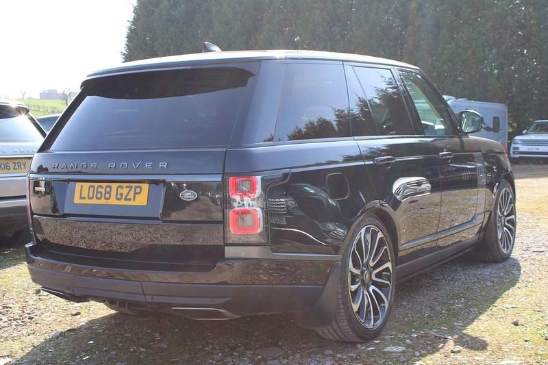 Used Land Rover Range Rover Autobiography 339 HP (249 kW) 2018 Black SUV