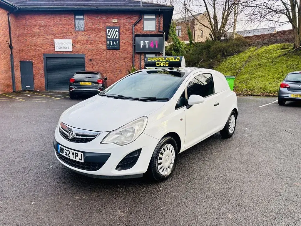 Used Vauxhall Corsa 95 HP (69 kW) 2012 White Van