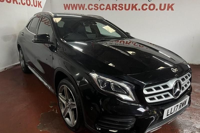 Used Mercedes GLA200 AMG Line Premium Plus 136 HP (100 kW) 2017 Black SUV
