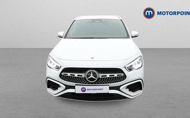 Used Mercedes GLA200 Executive 163 HP (119 kW) 2026 SUV