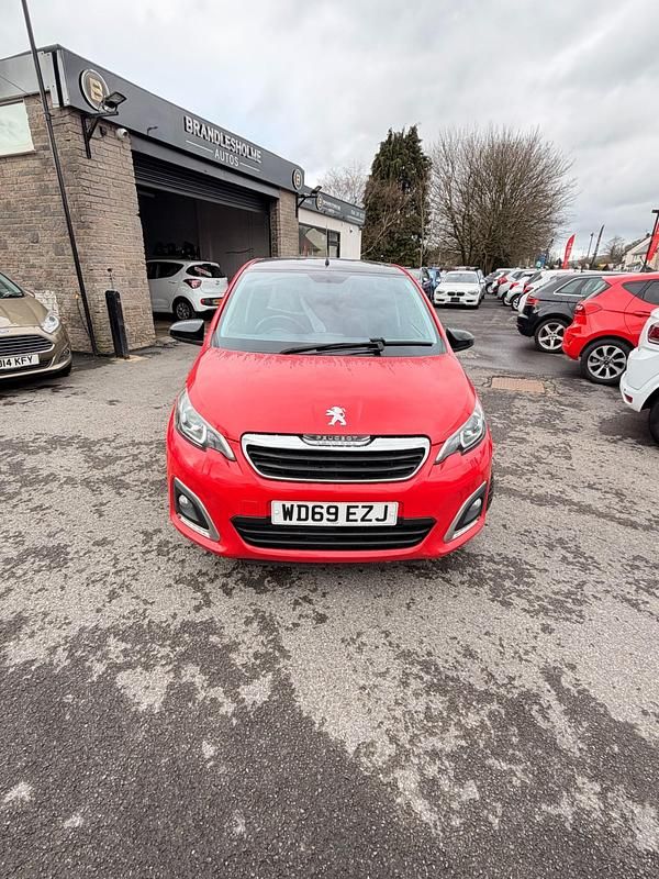 Used Peugeot 108 Allure 72 HP (52 kW) 2020 Red Hatchback
