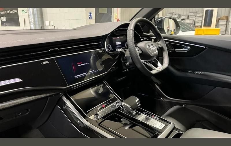 Used Audi Q8 Black Edition 340 HP (250 kW) 2025 Grey SUV