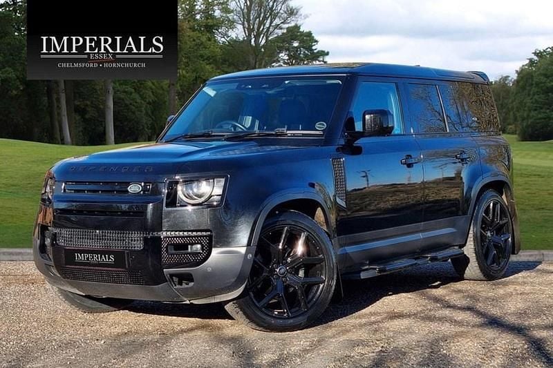 Used 2021 Land Rover Defender SE | £44,948 (Good price) - Image 1/1