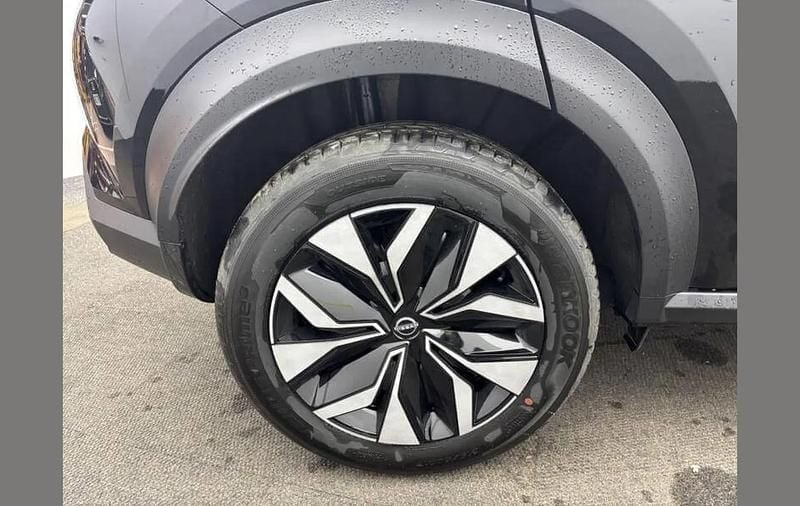 New Nissan Juke Acenta Premium 114 HP (83 kW) 2025 Black SUV