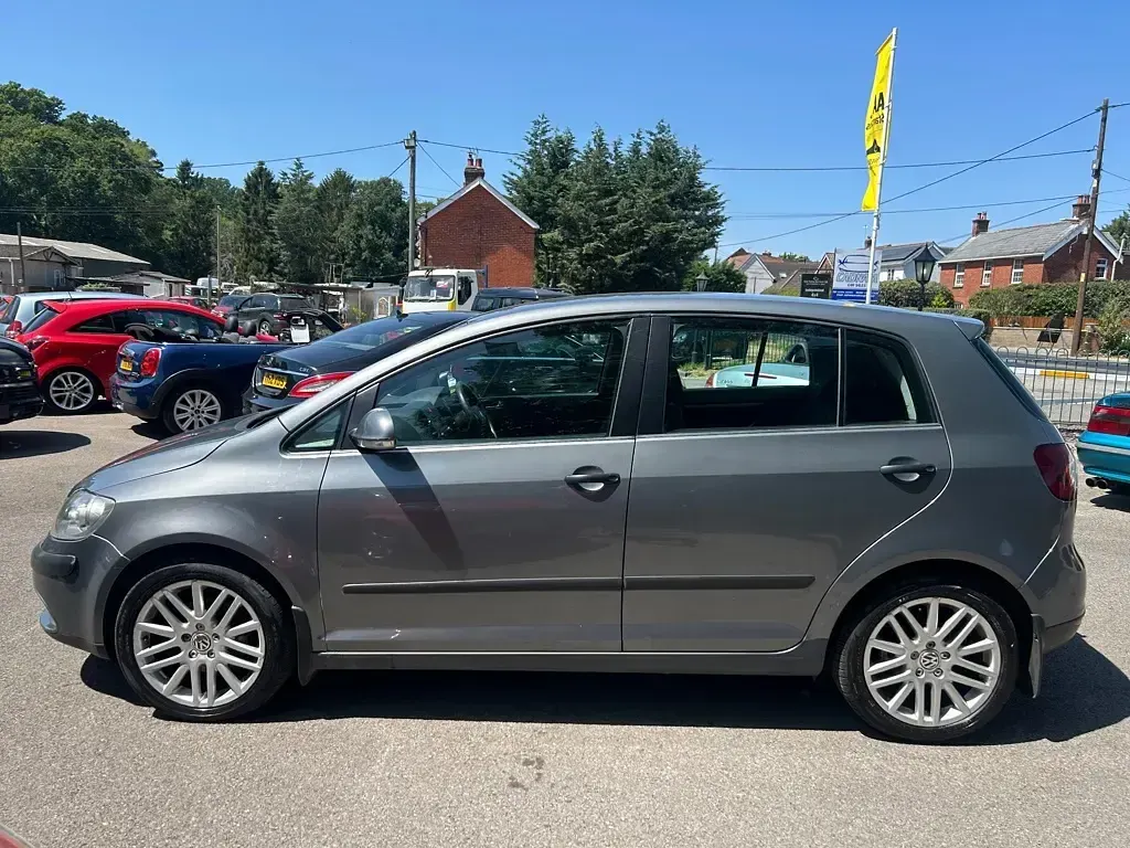 Used VW Golf IV S 113 HP (83 kW) 2005 Grey Hatchback
