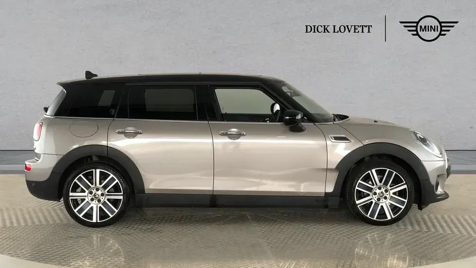 Usado Mini Cooper Clubman Exclusive 134 CV (98 kW) 2022 Gris Familiar