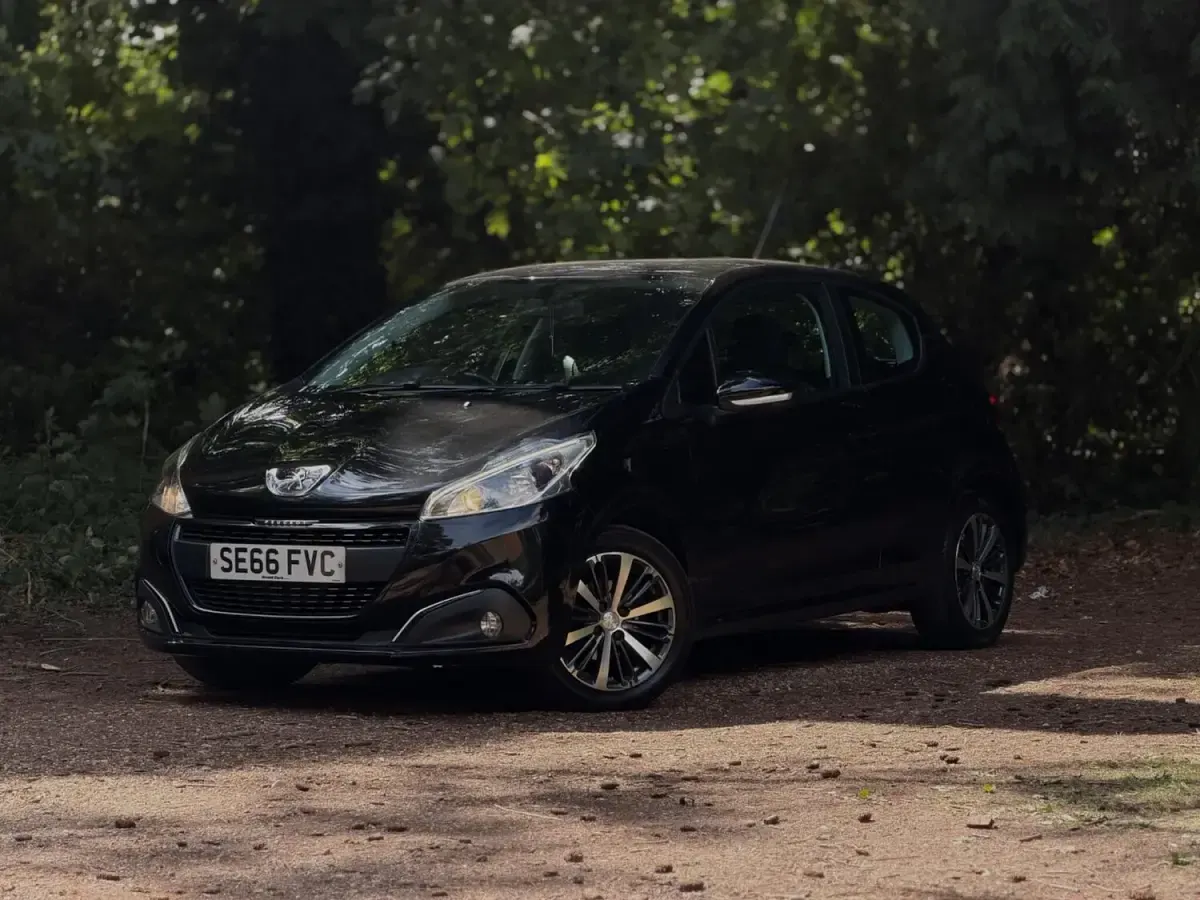 Used Peugeot 208 Active 2017 Black Hatchback