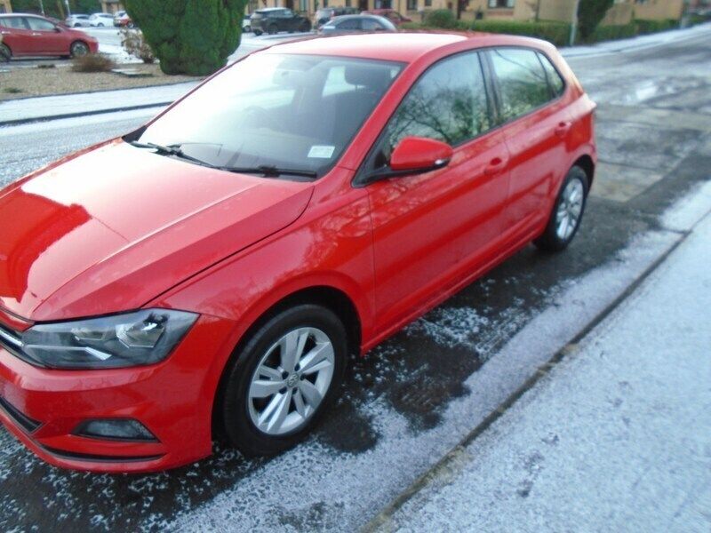 Used VW Polo SE 65 HP (47 kW) 2019 Red Hatchback