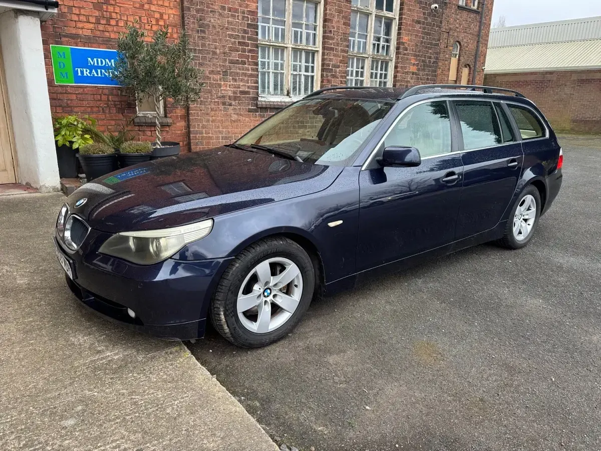 Used BMW 530 2004 Blue Estate
