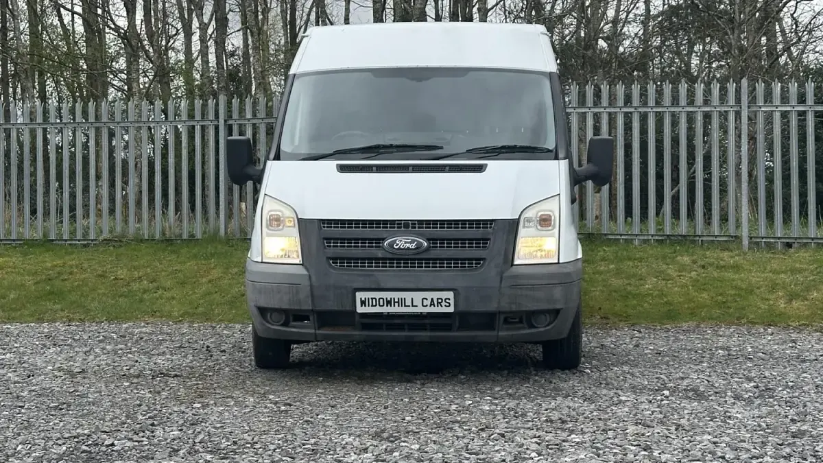 Used Ford Transit 125 HP (91 kW) 2013 White Van