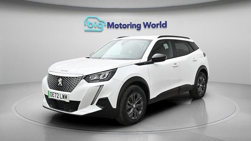 Used Peugeot e-2008 Active+ 100 kW (136 HP) 2022 SUV