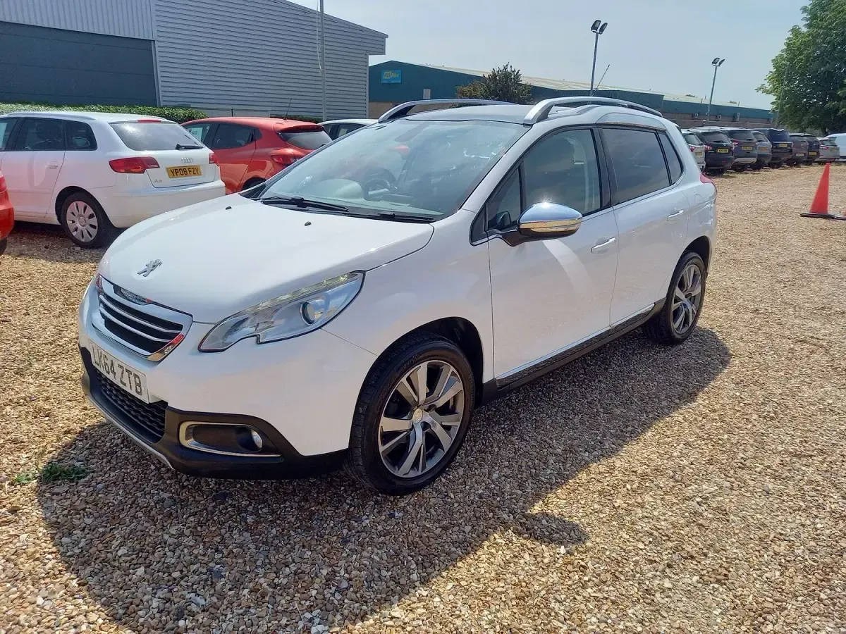 Used Peugeot 2008 115 HP (84 kW) 2014 White SUV