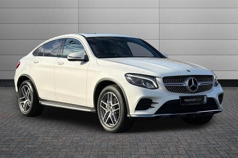 Used Mercedes GLC250 AMG line 204 HP (150 kW) 2018 Polar white Coupe