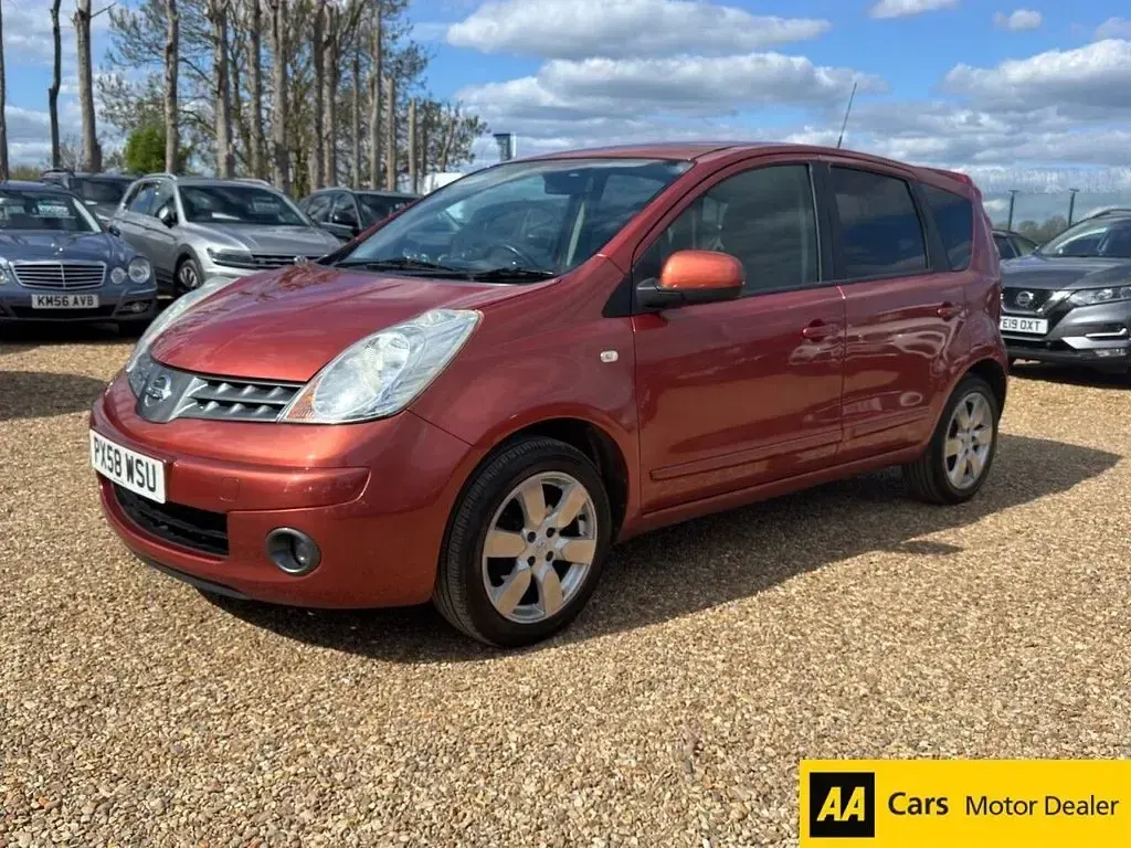 Used Nissan Note Tekna 110 HP (80 kW) 2008 Orange Hatchback