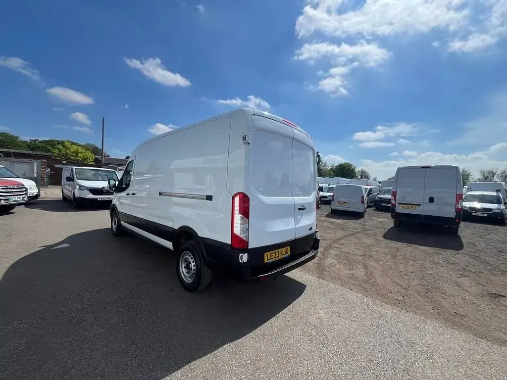 Second-hand Ford Transit S 2023 Alb Van