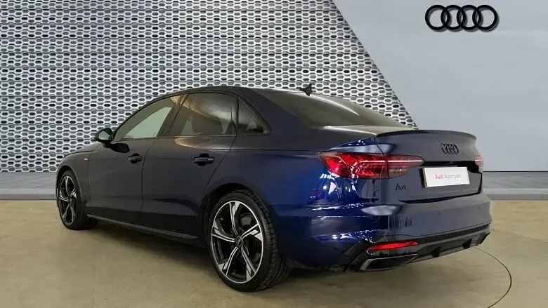 Used Audi A4 Black Edition 204 HP (150 kW) 2024 Blue Sedan