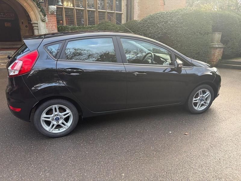 Used Ford Fiesta Style 60 HP (44 kW) 2015 Black Hatchback