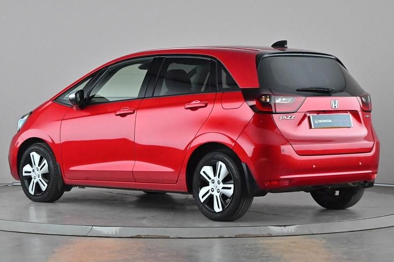 Used Honda Jazz Hybrid 109 HP (80 kW) 2022 Red Hatchback