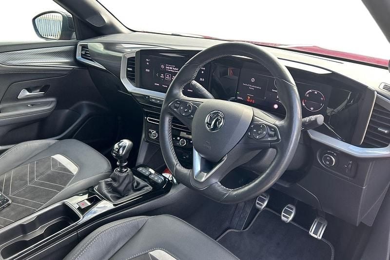 Second-hand Vauxhall Mokka Ultimate 136 CP (100 kW) 2023 Roșu SUV