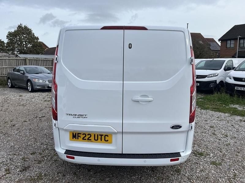 Used Ford Transit Custom Limited 130 HP (95 kW) 2022 White Van
