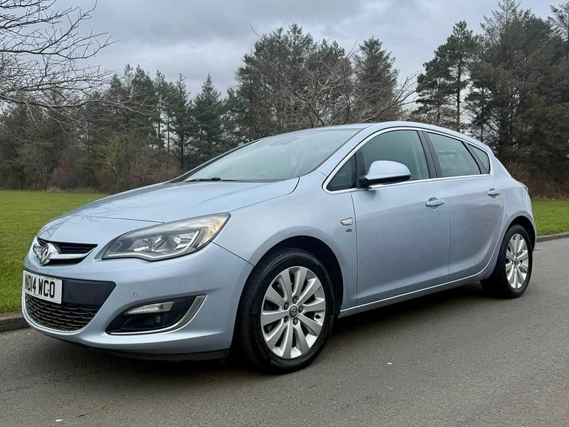 Used Vauxhall Astra Elite 2014 Silver Hatchback
