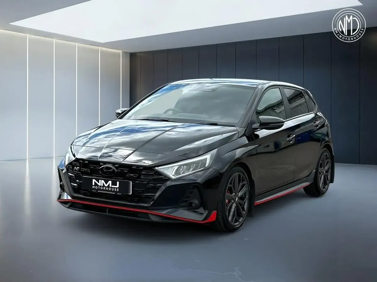 Used Hyundai i20 204 HP (150 kW) 2022 Black Hatchback
