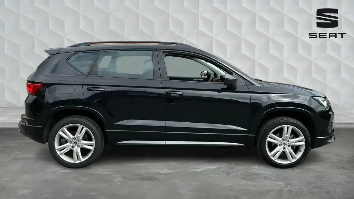 Used Seat Ateca FR 150 HP (110 kW) 2024 Black SUV
