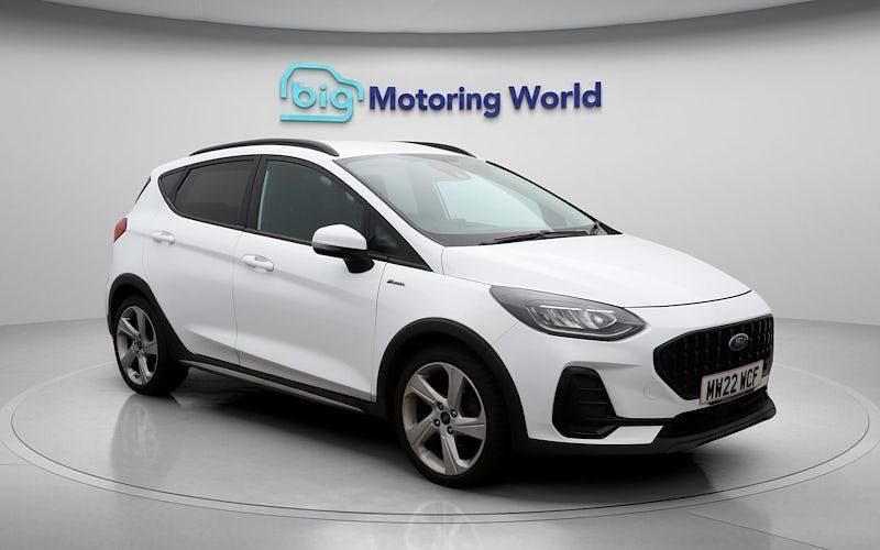 Used Ford Fiesta Active 125 HP (91 kW) 2022 White Hatchback