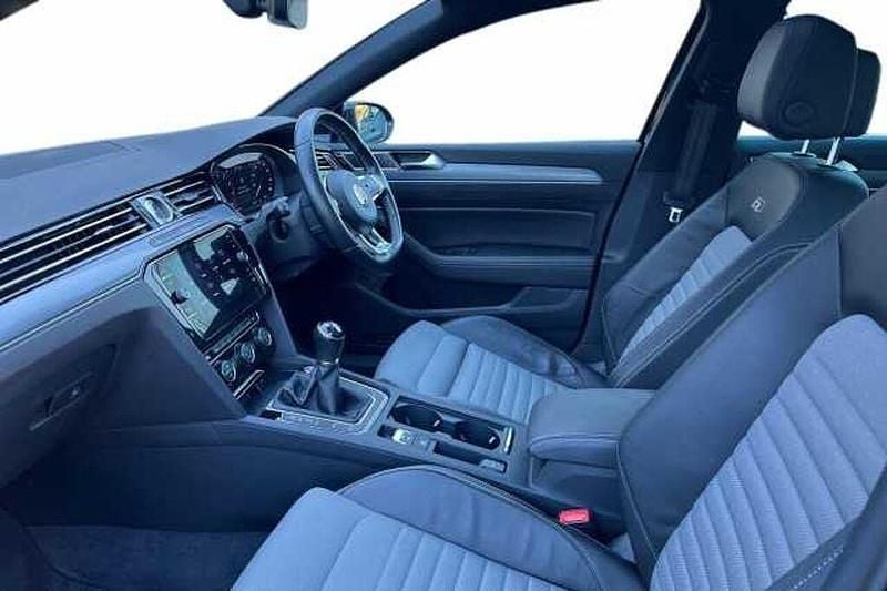 Used VW Passat 148 HP (108 kW) 2019