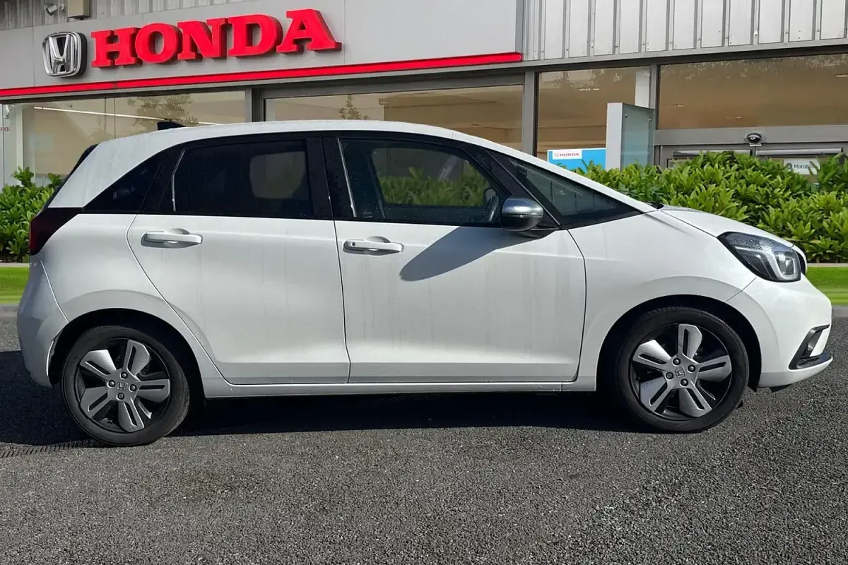 Second-hand Honda Jazz EX 2023 Alb Hatchback