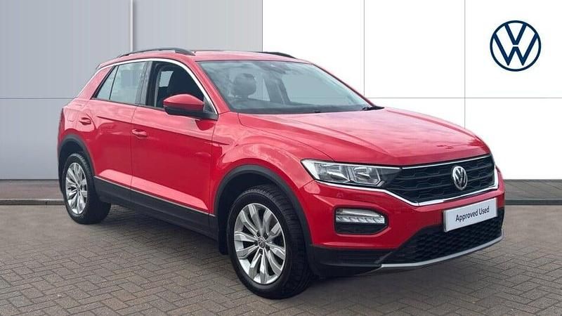 Red Used 2018 VW T-Roc SE SUV | £11,344 (Fair price) - Image 1/3