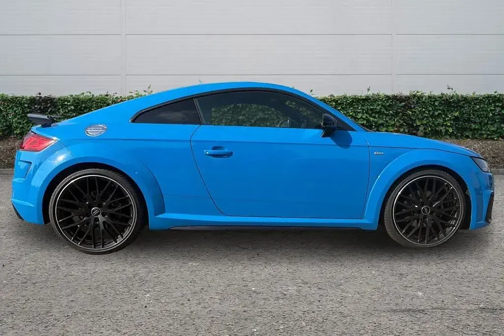 Used Audi TT Black Edition 245 HP (180 kW) 2023 Blue Coupe