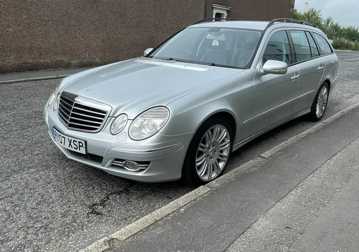 Used Mercedes E320 2007 Silver Estate