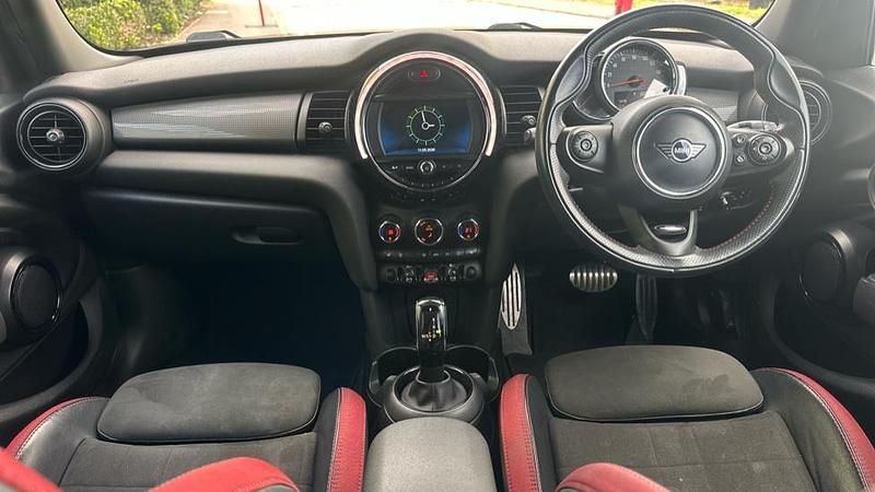 Used Mini Cooper Hatch 136 HP (100 kW) 2019 Blue Hatchback