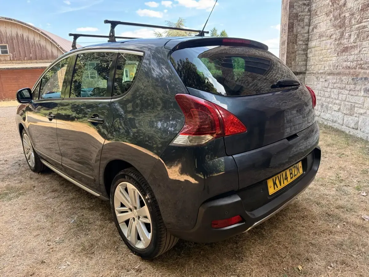 Used Peugeot 3008 Allure 115 HP (84 kW) 2014 Blue Estate