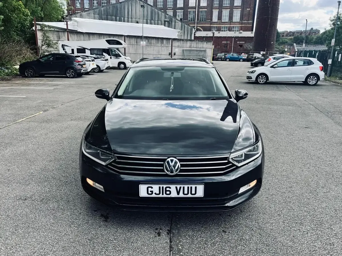 Used VW Passat S 190 HP (139 kW) 2016 Black Estate