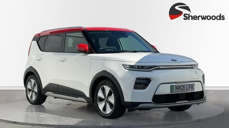 White Used 2021 Kia Soul EV 2 SUV | £13,298 (Fair price) - Image 1/4