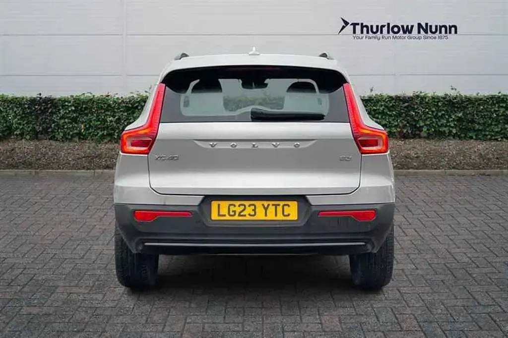 Used Volvo XC40 Plus 163 HP (119 kW) 2023 Silver SUV