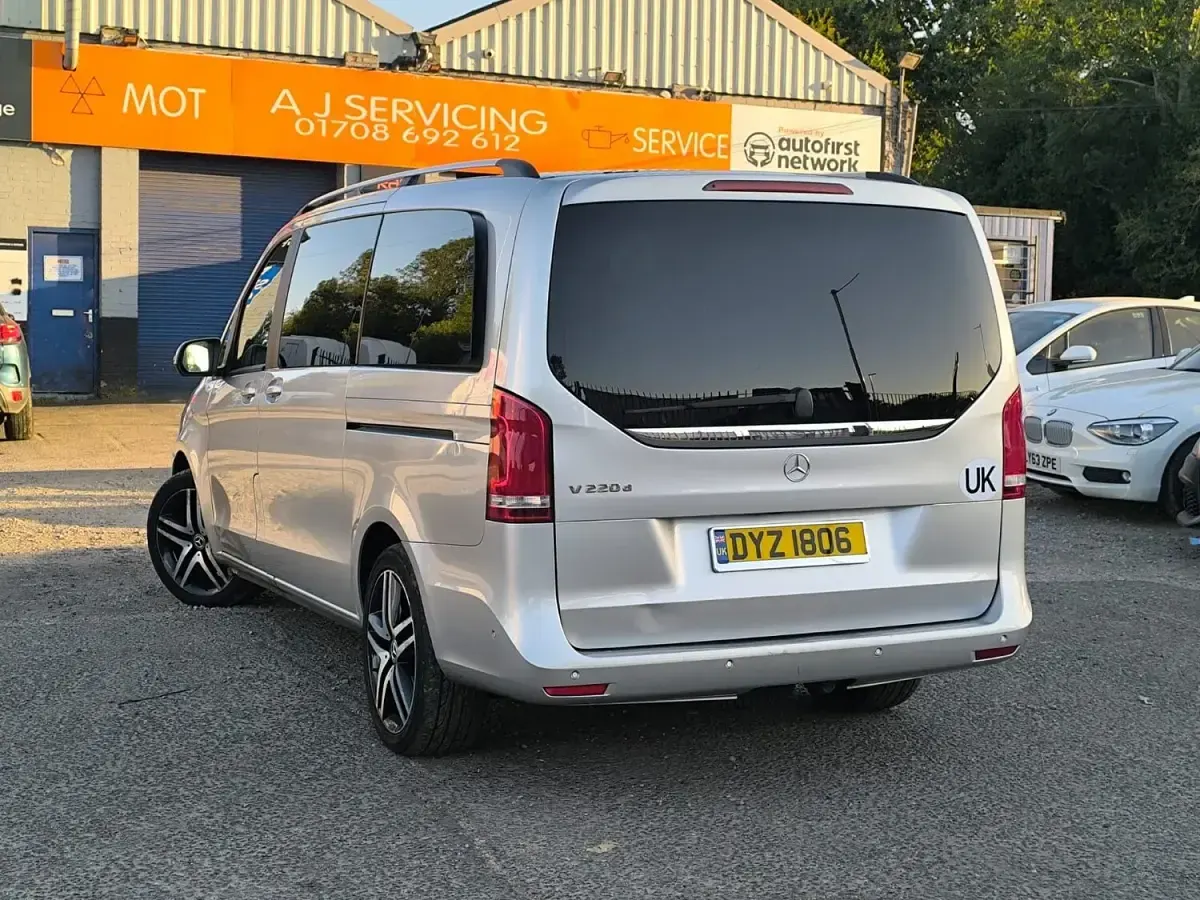 Used Mercedes V220 2019 Silver MPV
