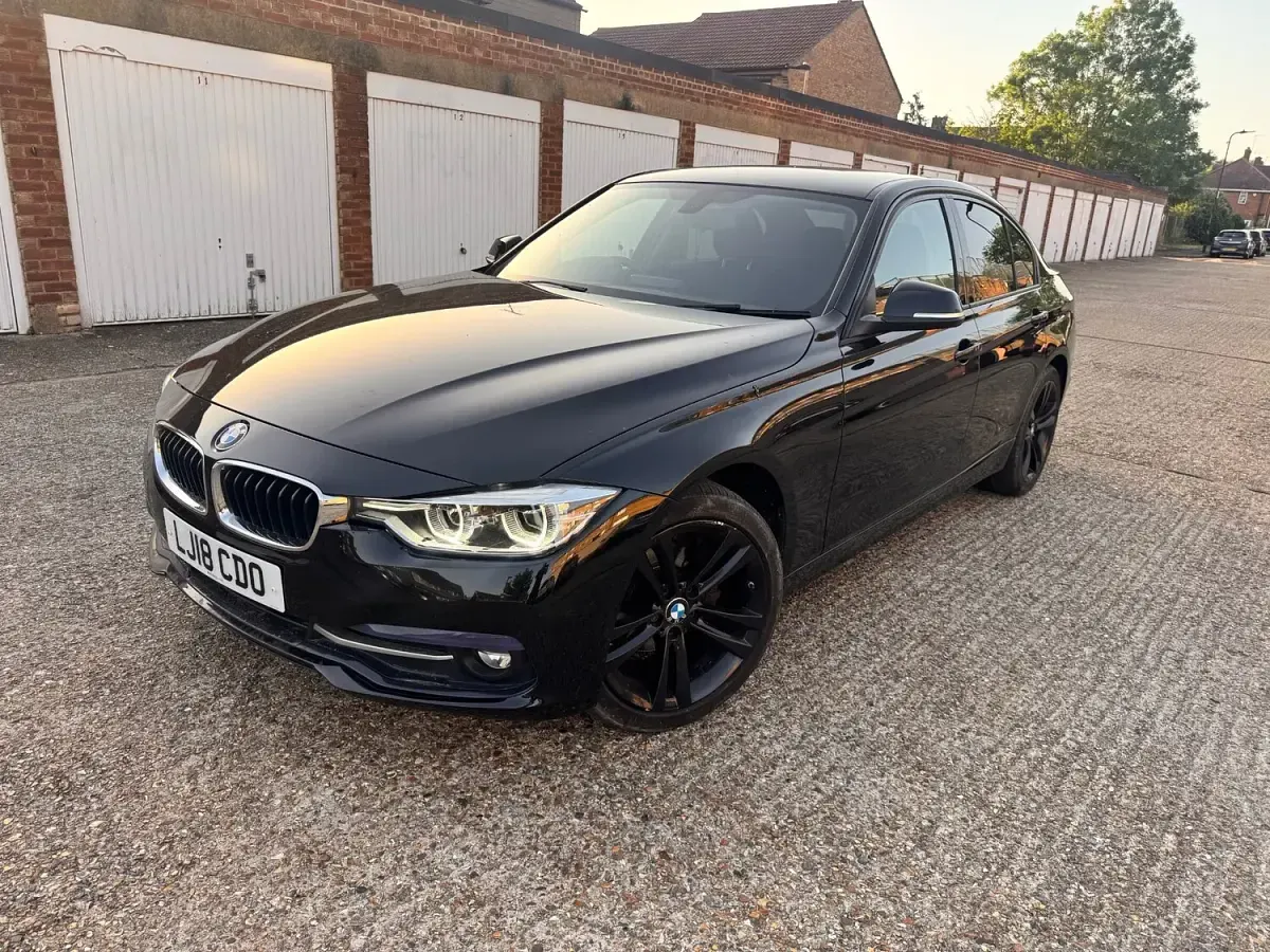 Used BMW 318 Sport Line 2018 Black Sedan