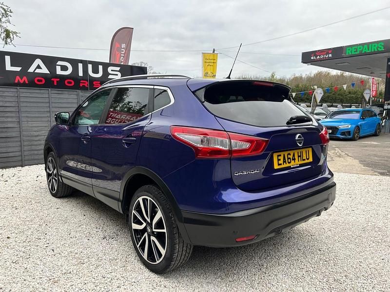 Used Nissan Qashqai Tekna 110 HP (80 kW) 2015 Blue SUV