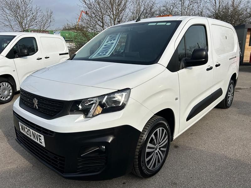 Used Peugeot Partner 2020 White MPV