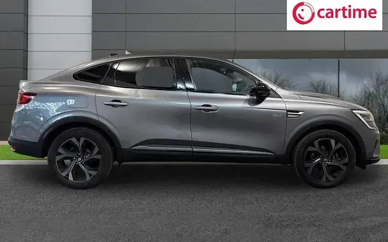 Used Renault Arkana Engineered 143 HP (105 kW) 2023 Grey SUV