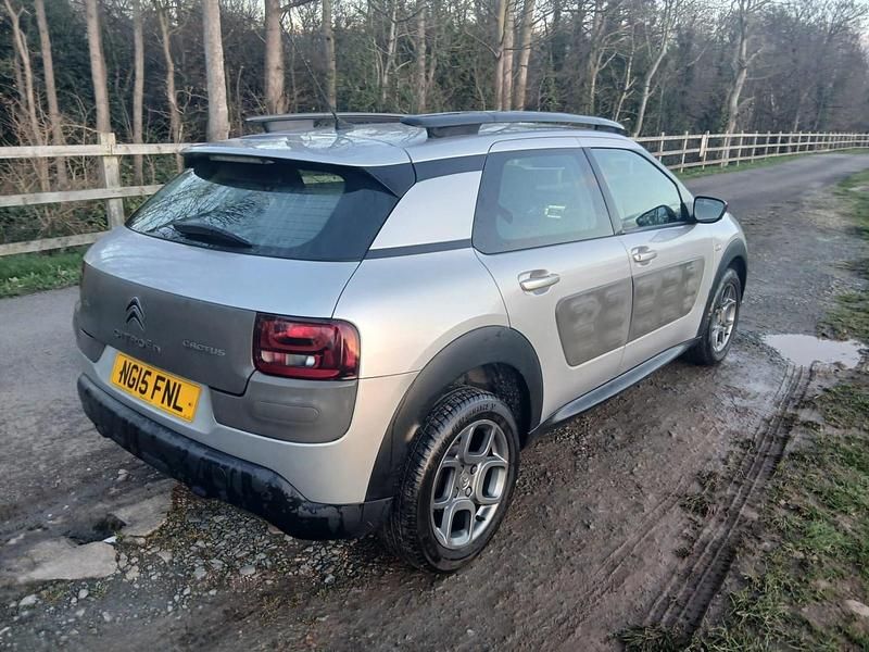Used Citroën C4 Cactus Feel 110 HP (80 kW) 2015 Silver Hatchback