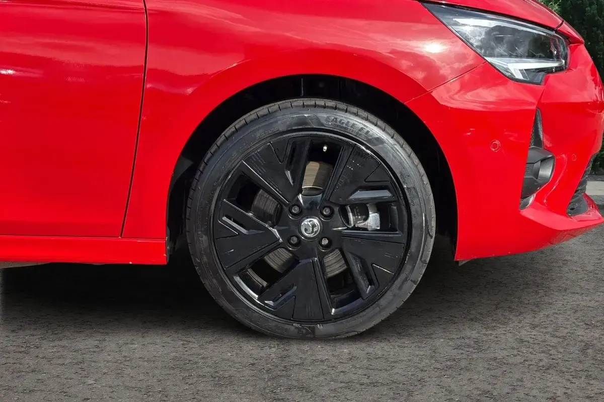 Second-hand Vauxhall Corsa-e Edition 100 kW (136 CP) 2022 Roșu Hatchback