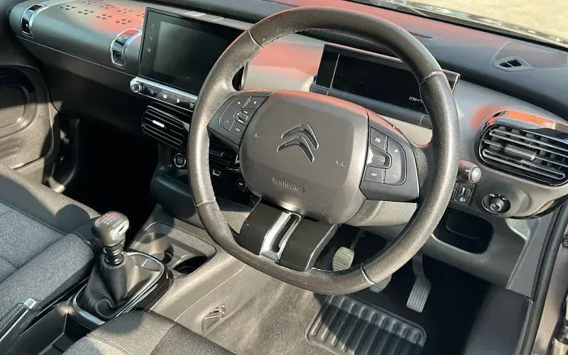 Used Citroën C4 Flair 110 HP (80 kW) 2020 Grey SUV