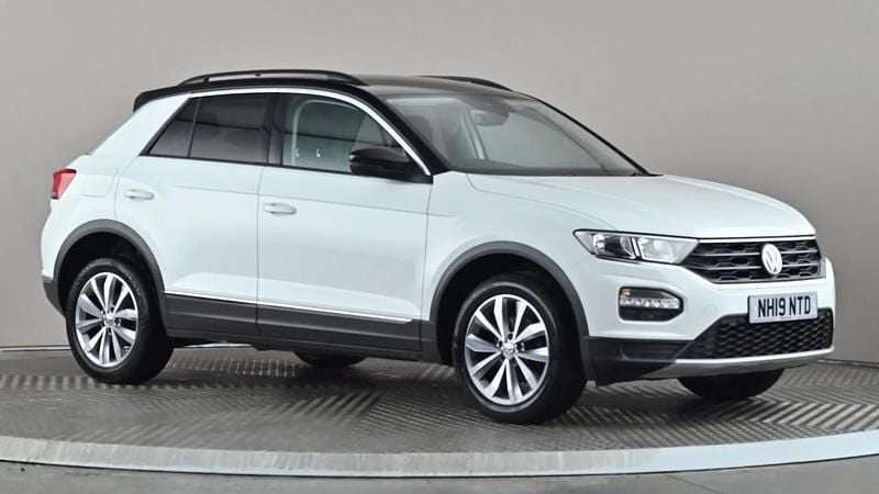 White Used 2019 VW T-Roc Design SUV | £13,298 (Fair price) - Image 1/4