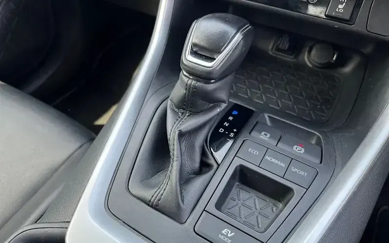 Used Toyota RAV4 Hybrid 218 HP (160 kW) 2021 Grey SUV